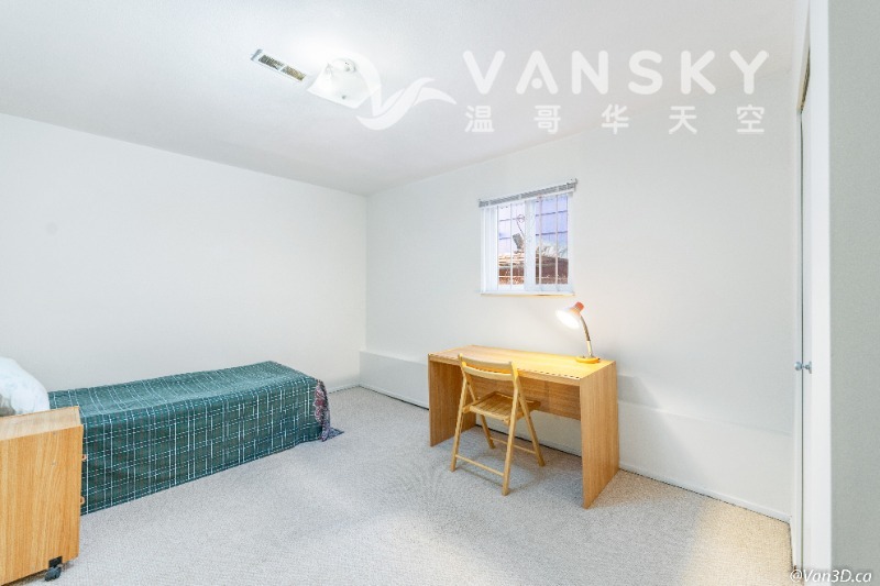 241204191820_room 2.jpg